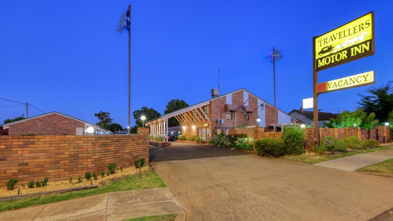 All Travellers Motor Inn Coonabarabran Exteriér fotografie